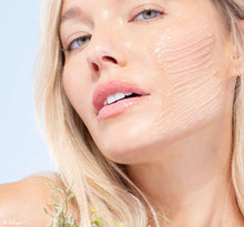 Load image into Gallery viewer, FHF_Blue-Lotus-Hydraion-Cascade-Moisturizer_Canada_Glow Day Spa_