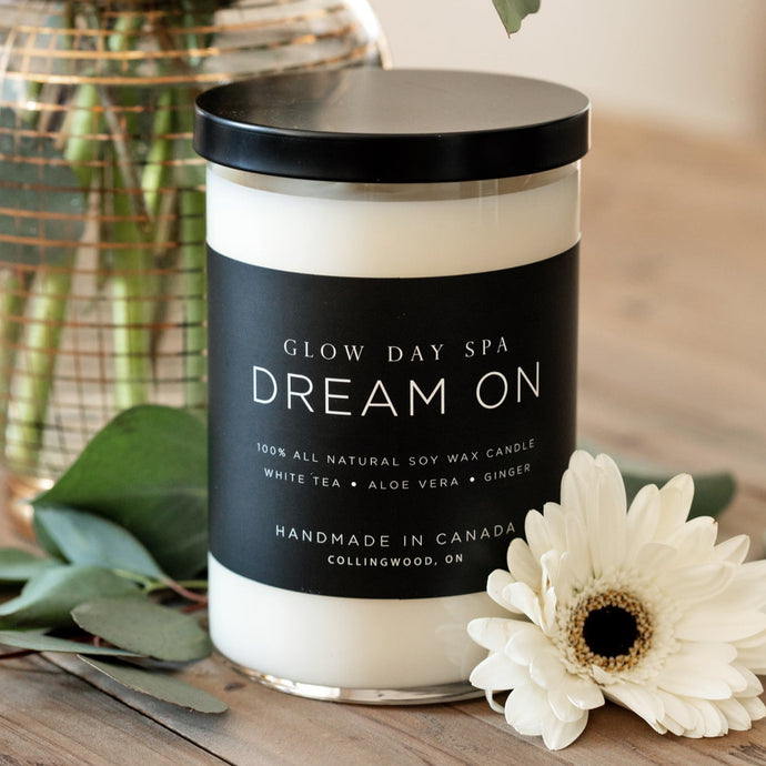 Glow_signature_dream_on_32oz_candle